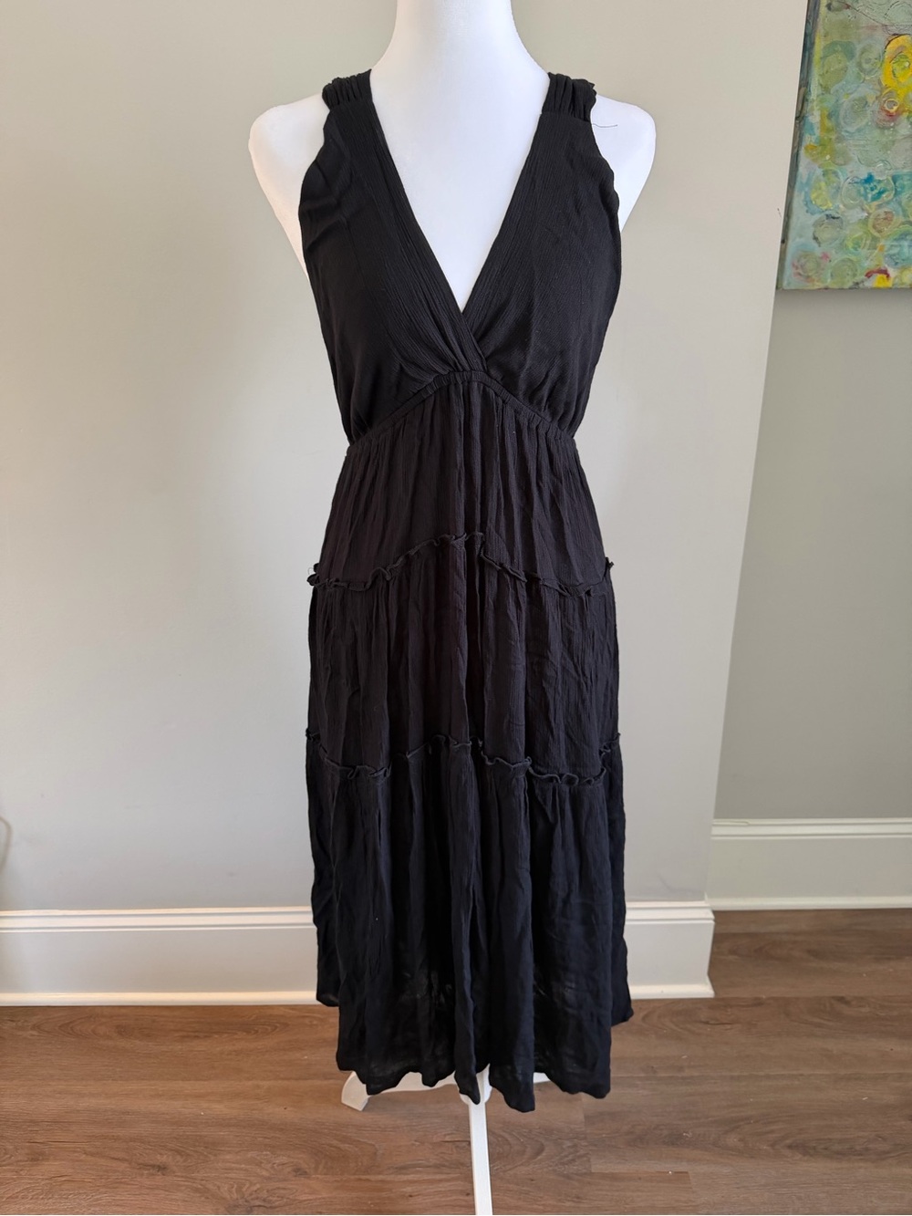 Sleeveless Black V-Neck Tiered Midi Dress